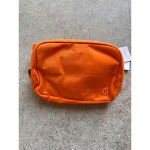 Lululemon Everywhere Belt Bag 1L Tiger Orange SOLD OUT ONLINE, NWT